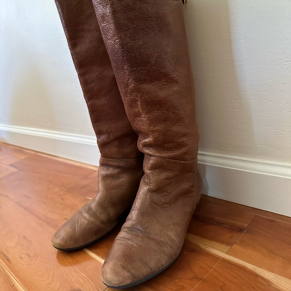 Vintage boots in chestnut brown, perfectly worn in!